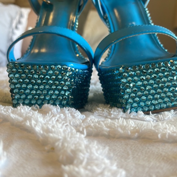 Platform Stiletto with customization. One of a kind. - Picture 3 of 3